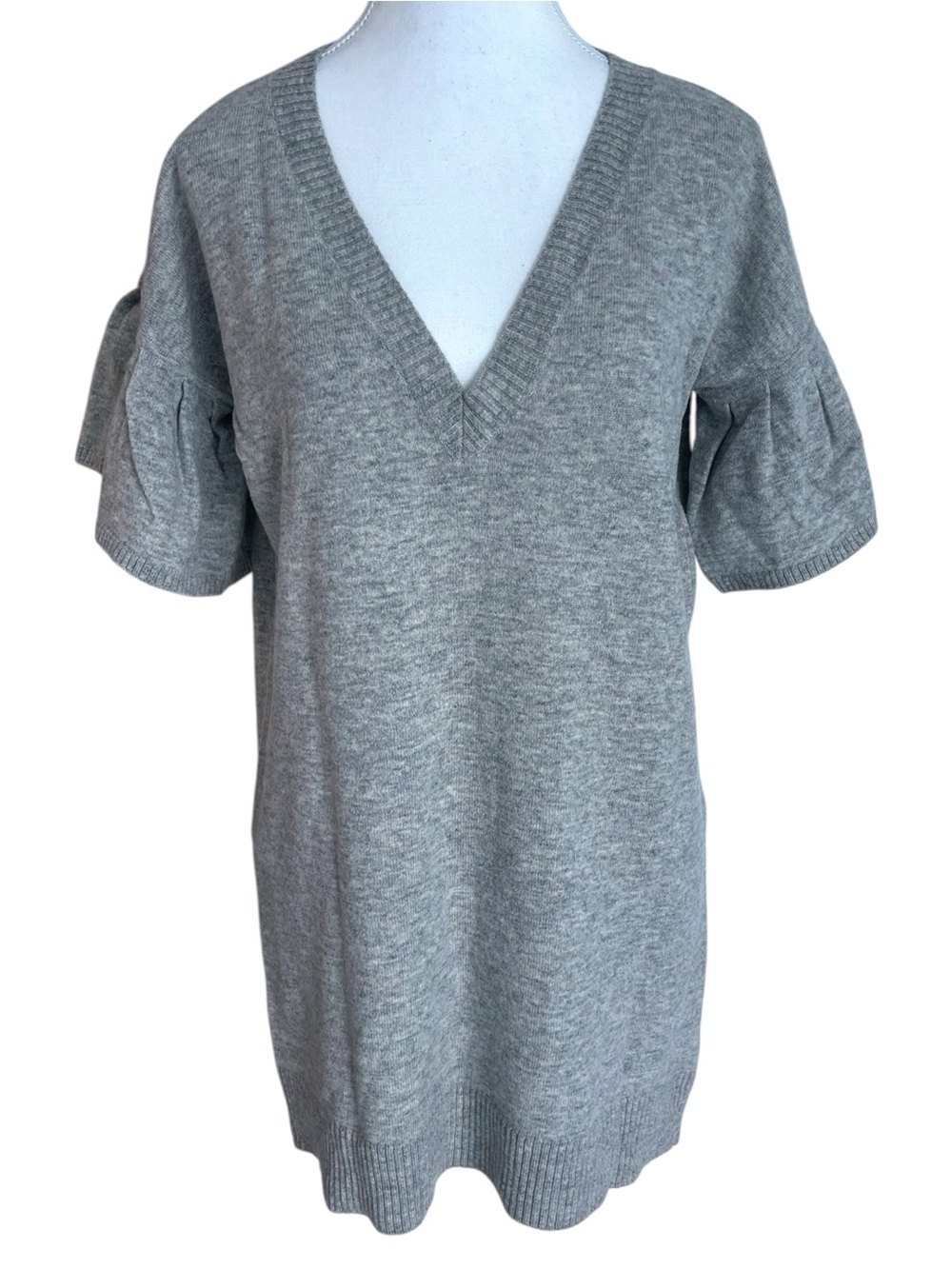 Bcbg Maxazria Gray V-Neck Short Sleeve Oversized Sweater Size XS